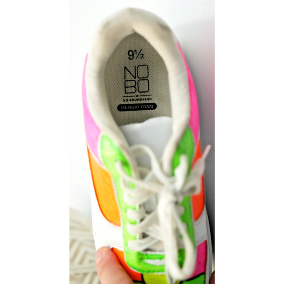 No Boundaries Memory Foam Sneakers Women’s 9.5 Hand-Painted Flower Pop - Picture 5 of 7